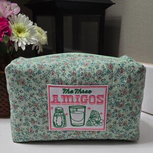 Three Amigos Green And Pink Flower Quilted Cosmetic Makeup Travel Bag 8"x4"x5"